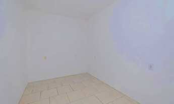 Imagem 7: Prédio à venda nas Três Vendas, Pelotas: 9 apartamentos de 2 quartos, cozinha e banheiro