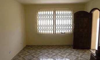 Imagem 5: Imóvel para aluguel possui 85 metros quadrados com 3 quartos em Bacacheri - Curitiba - PR