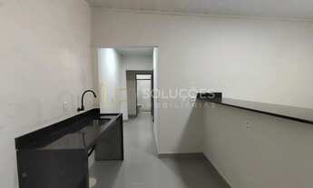 Imagem 5: 2 Quartos | Condomínio | Portão Eletrônico | IPTU Desmembrado