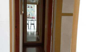 Imagem 2: Apartamento mobiliado.3 mil +despesas condomínio fechado próximo de tudo