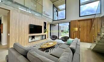 Imagem 4: Avenida principal e vista para o lago