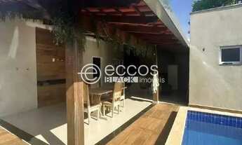 Imagem: Casa à venda, 3 quartos, 1 suíte, 2 vagas