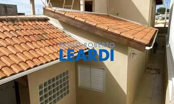 Imagem: SOBRADO - PARQUE TESCAROLLO - SP