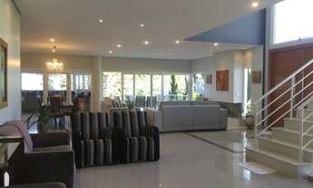 Imagem: Casa de esquina a venda com 550 m², 4 suítes