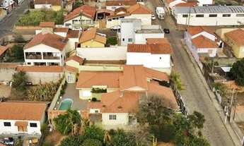 Imagem 3: Térrea para venda com 370 metros quadrados com 4 quartos em Centro - Bofete - SP