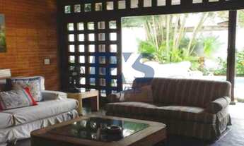 Imagem: Linda Casa com 260m2 área útil, 5 dormitórios