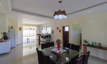 Imagem 3: Casa para venda possui 402 metros quadrados com 3 quartos em Chácara São Félix - Taubaté