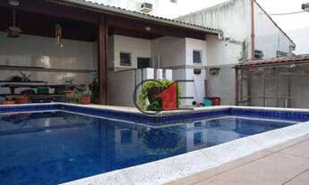 Imagem 2: SOBRADO ISOLADO COM PISCINA - 4 GARAGENS - MELHOR LOCALIZAÇÃO DA PONTA DA PRAIA