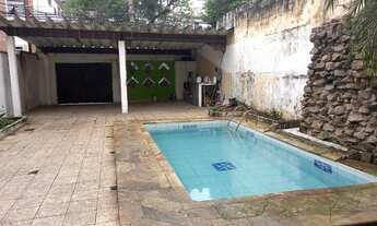 Imagem 2: Casa Sobrado com 4 dormitórios, 1 suíte, Edícula com Suíte, Piscina, e 3 vagas privativas