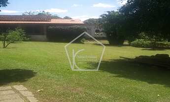 Imagem 7: Chácara simples e confortável, com muito verde e bastante espaço no Recanto dos Pássaros