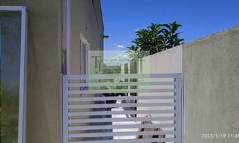 Imagem 3: Casa com 3 suítes, churrasqueira, piscina e 6 vagas(2 cobertas) 330 m² AC