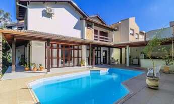 Imagem: Casa de condomínio para venda possui 400