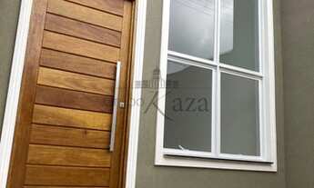 Imagem 3: Linda Casa - Villa Branca - Jacareí - 3 Dormitórios sendo uma Suíte com Closet - 160m²