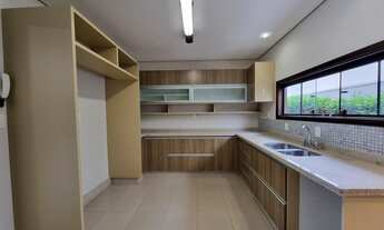 Imagem 5: Casa no condomínio Villaggio 3 para venda