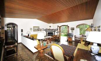 Imagem 4: Casa à venda com ótima localização em Campos do Jordão, 4 dormitórios