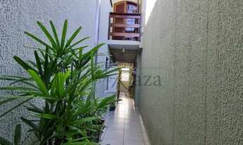 Imagem 7: Casa Assobradada - Bosque dos Eucaliptos - 3 Dormitórios - Estuda permuta