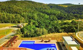 Imagem: Lotes a partir de 400m² no condomínio