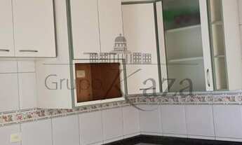 Imagem 4: Casa Condomínio Santa Teresa / 170 m² / 4 Dormitórios