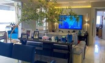 Imagem 2: Apartamento para venda possui 132 metros quadrados com 3 quartos em Ponta da Praia - Santo