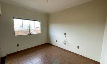 Imagem 6: Sobrado para aluguel possui 150 metros quadrados com 3 quartos em São Joaquim - Franca - S