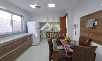 Imagem 3: Casa de condomínio para venda tem 270 metros quadrados com 4 quartos