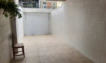 Imagem: Casa TERREA em Santos perto da praia