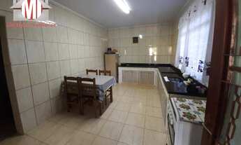 Imagem 5: Chácara rica em água com lago, pomar, arborizada, rica em água com 03 dormitórios à venda