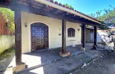 Imagem 2: Oportunidade Central em Boiçucanga praticamente pé na areia