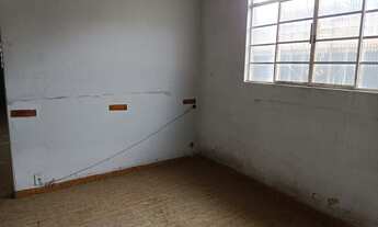 Imagem 7: Casa antiga com um terreno de 250 m² no bairro Jardim Rezende!!!