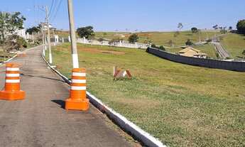 Imagem 6: VENDE-SE ÓTIMO TERRENO NO CONDOMÍNIO RESERVA ALTOS DO CATAGUÁ EM TAUBATÉ/SP