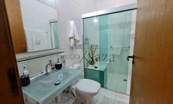 Imagem 7: Sobrado para aluguel e venda possui 122 metros quadrados com 3 quartos