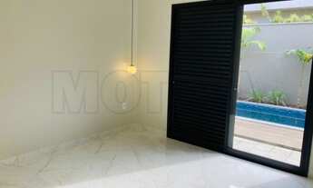 Imagem 4: Casa à venda com 3 dormitórios no Condomínio Golden Park com 270m² e lazer completo