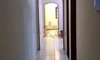 Imagem 5: Casa / Padrão - Residencial Santa Paula - Venda - Residencial