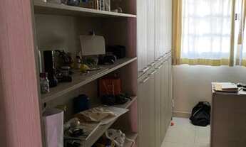 Imagem 7: Casa de condomínio para venda possui 230 metros quadrados com 4 quartos