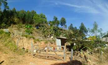 Imagem 2: Chácara 1.500 m², com vista da Represa e bem próxima a ela