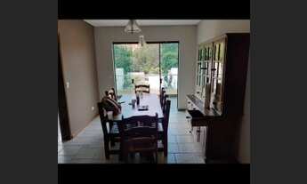 Imagem 7: Casa de condomínio para venda tem 236 metros quadrados com 3 quartos