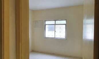 Imagem 3: A10) Casa para alugar c/ Garagem ,2 quartos em Madureira