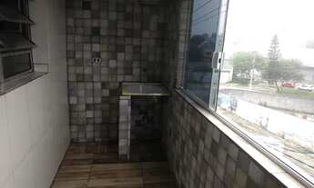 Imagem 2: Aluga-se casa de 2 cômodos e sacada em Serraria/Diadema, em frente aos Correios