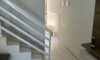 Imagem 2: Sobrado geminado no bairro Jardim Iririú !!!!