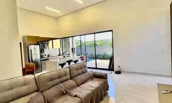 Imagem 2: Casa de condomínio para venda tem 167 metros quadrados com 3 quartos