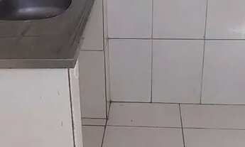 Imagem 7: Estácio- Apto 1 quarto, Cozinha , banheiro e área serviço externa. R$ 650,00