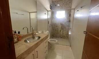 Imagem 6: Casa a venda em condomínio 3 quartos sendo uma suíte Lavabo, piscina, área Goum