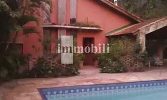 Imagem 2: CASA COM 4 DORMITÓRIOS NA REGIÃO DA GRANJA VIANA