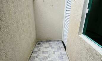 Imagem 7: Sobrado com 2 Dormitórios, Quintal, Garagem em Condomínio no Maracanã, 300 Metros da Praia