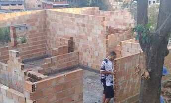 Imagem: Casa em construção no marilandia