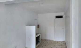 Imagem 7: Kitnet com sacada no centro