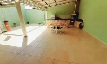 Imagem 4: Casa para venda tem 230 metros quadrados com 3 quartos em Santo Antônio - Vitória - ES