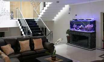 Imagem 3: Casa em Condomínio de Alto Padrão! 420 m² com 4 suítes com Closet! Fino acabamento!!