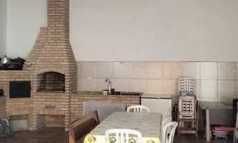 Imagem 1: Cód.: 13454 - Sobrado de 155m² com 03 dormitórios e área gourmet com 10 vagas de garagem