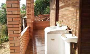 Imagem: Lindo casa as margens da RS040